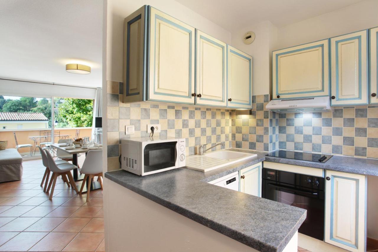 Residence Odalys La Licorne De Haute Provence Greoux-les-Bains Luaran gambar