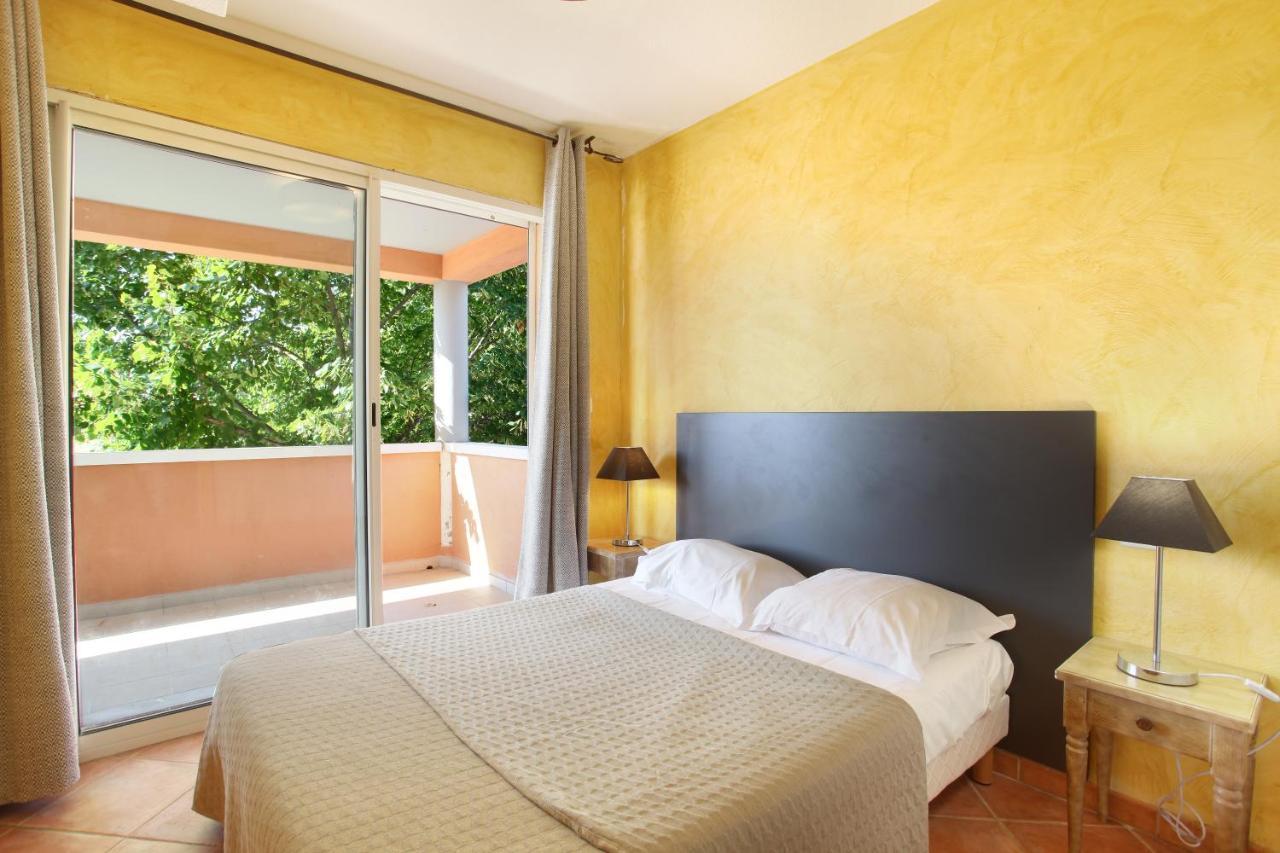 Residence Odalys La Licorne De Haute Provence Greoux-les-Bains Luaran gambar