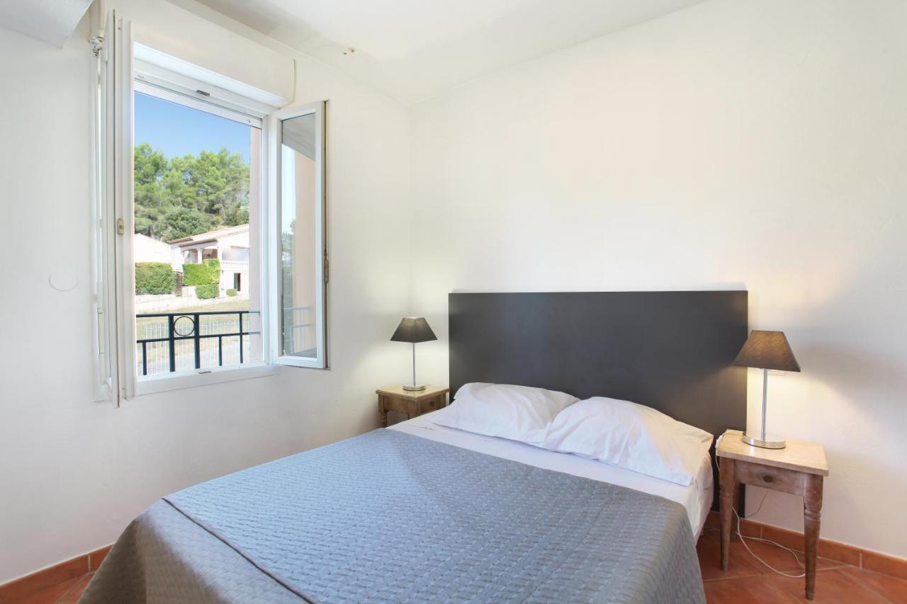 Residence Odalys La Licorne De Haute Provence Greoux-les-Bains Luaran gambar